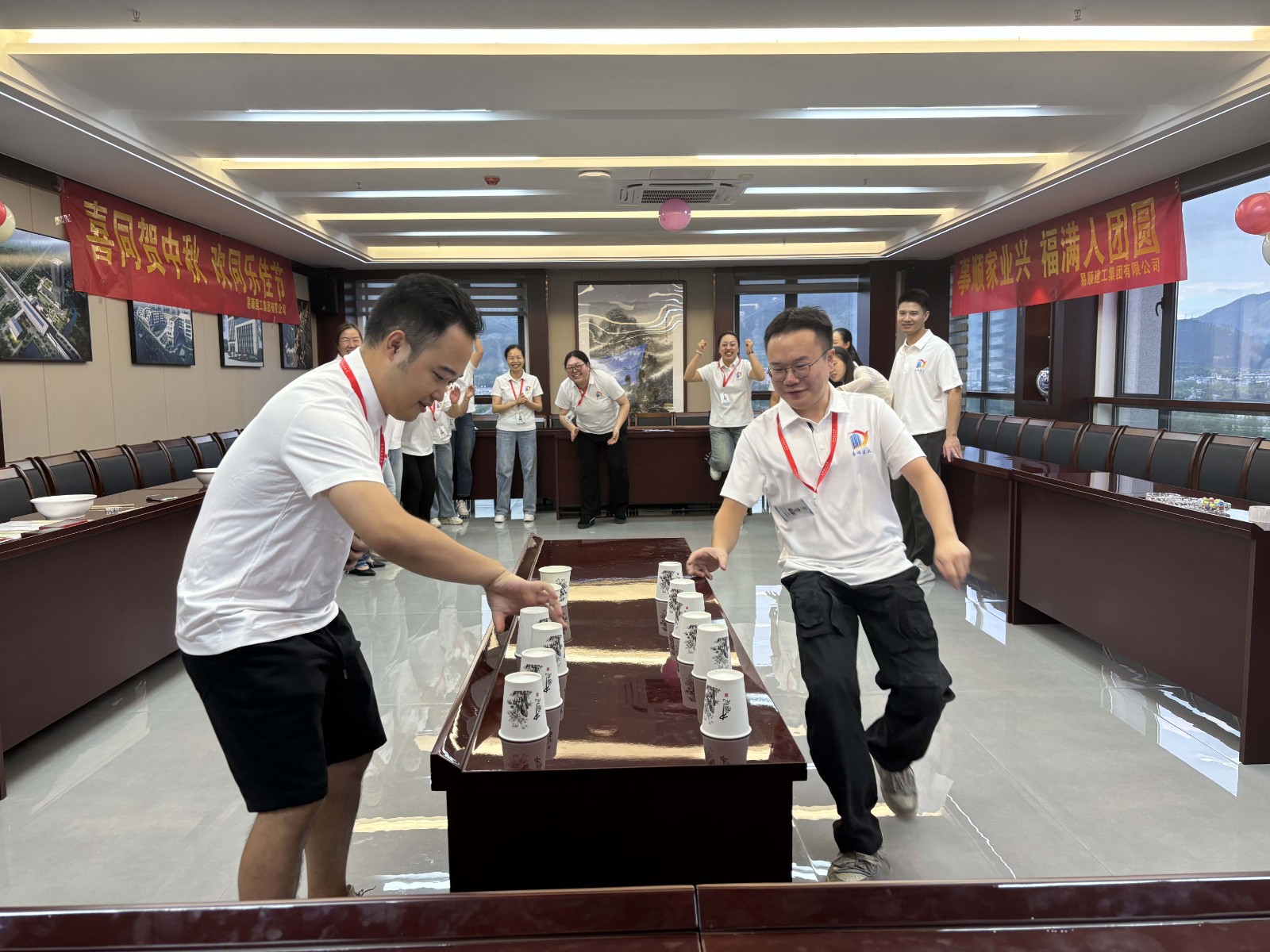 “易聚中秋團(tuán)圓意,順啟事業(yè)新篇章”易順建工集團(tuán)2024年中秋活動圓滿舉行