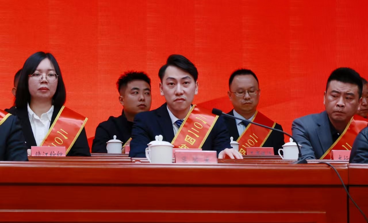喜報(bào)!易順建工集團(tuán)榮獲“松溪縣2024年度納稅貢獻(xiàn)企業(yè)”稱號